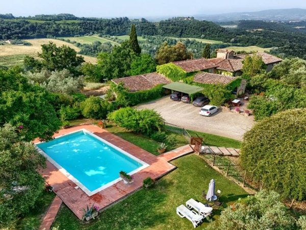 casa indipendente in vendita a Barberino Tavarnelle in zona Barberino Val d'Elsa