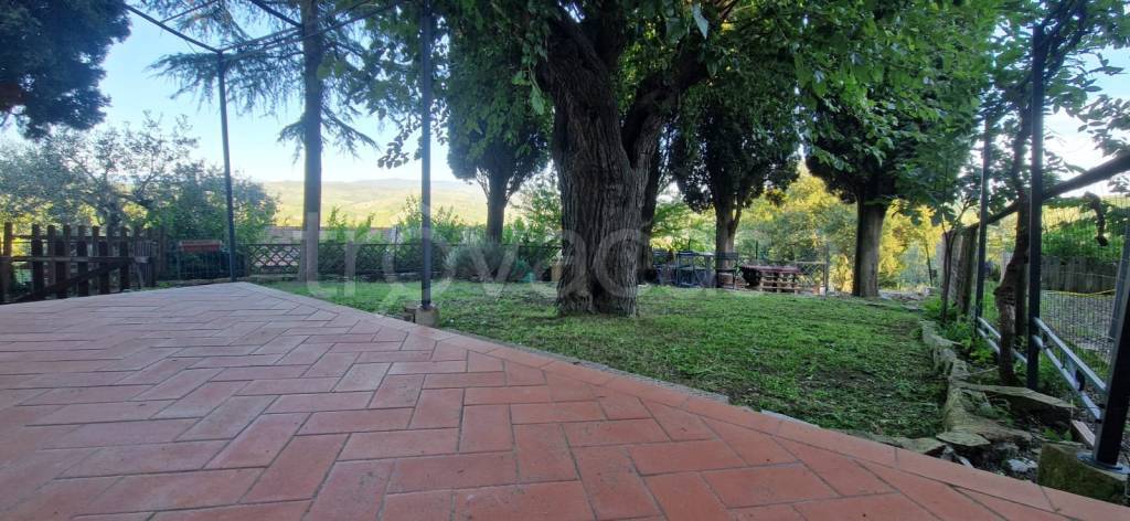casa indipendente in vendita a Barberino Tavarnelle in zona San Donato in Poggio