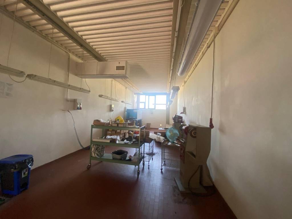 negozio in vendita a Barberino Tavarnelle