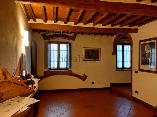 pentavano in vendita a Barberino Tavarnelle in zona San Donato in Poggio