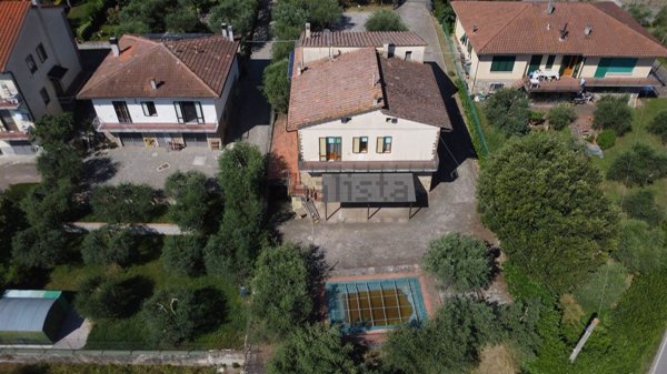 appartamento in vendita a Barberino Tavarnelle in zona Tavarnelle Val di Pesa