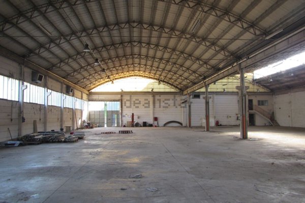 capannone in vendita a Barberino Tavarnelle in zona Tavarnelle Val di Pesa