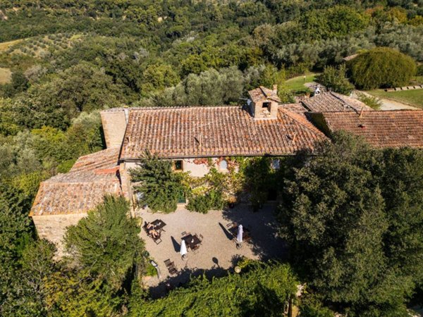 casa indipendente in vendita a Barberino Tavarnelle in zona Petrognano
