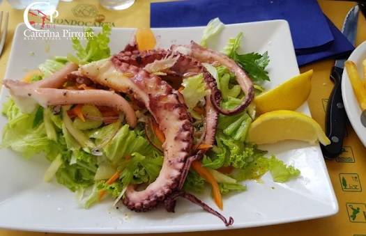 negozio in vendita a Barberino Tavarnelle in zona Tavarnelle Val di Pesa