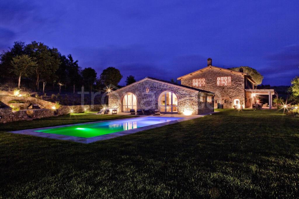 casa indipendente in vendita a Barberino Tavarnelle in zona Badia a Passignano