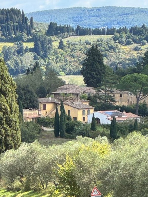casa indipendente in vendita a Barberino Tavarnelle in zona Petrognano