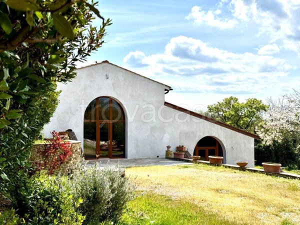 casa indipendente in vendita a Barberino Tavarnelle in zona Petrognano