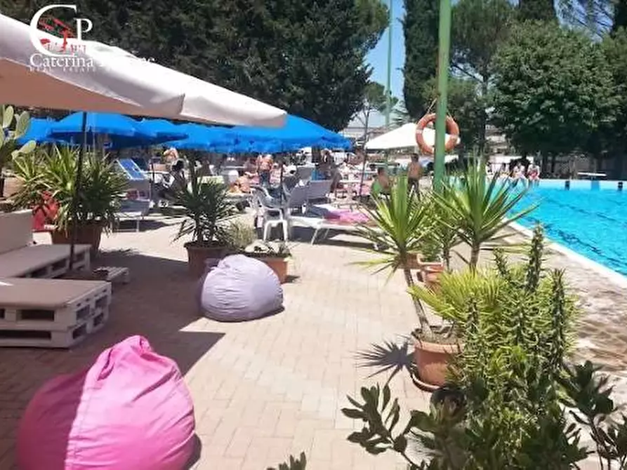 locale commerciale a Barberino Tavarnelle in zona Tavarnelle Val di Pesa