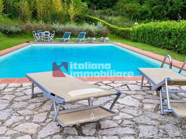 casa indipendente in vendita a Barberino Tavarnelle in zona Badia a Passignano