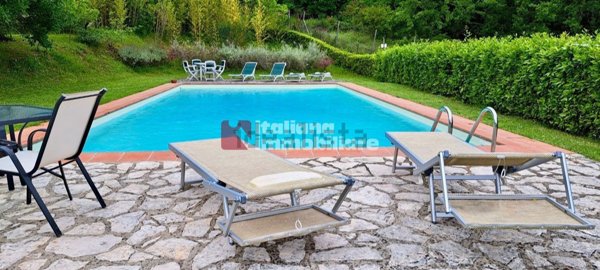 appartamento in vendita a Barberino Tavarnelle in zona Badia a Passignano