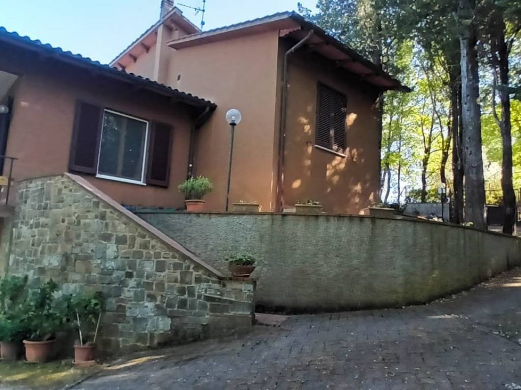 casa indipendente in vendita a Barberino Tavarnelle in zona Barberino Val d'Elsa