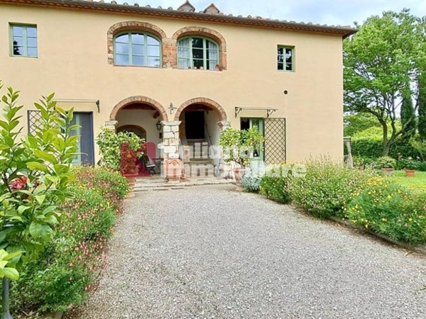 casa indipendente in vendita a Barberino Tavarnelle in zona Badia a Passignano