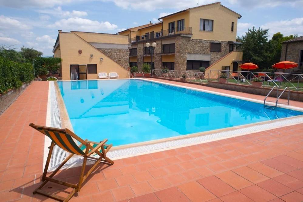 intera palazzina in vendita a Barberino Tavarnelle in zona San Donato in Poggio