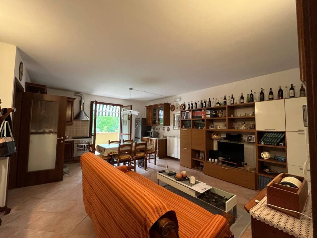 appartamento in vendita a Barberino Tavarnelle in zona Sambuca Val di Pesa