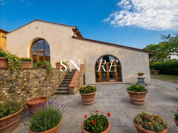 casa indipendente in vendita a Barberino Tavarnelle in zona Petrognano