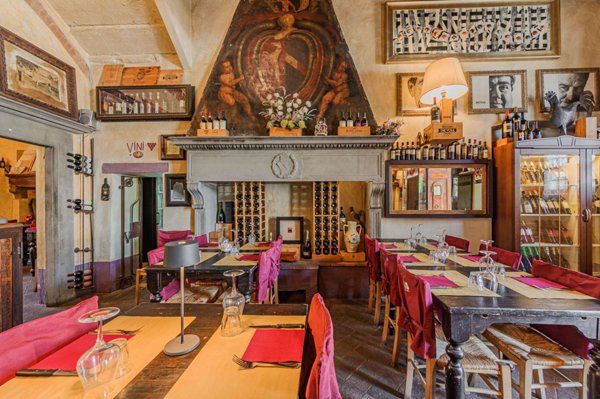negozio in vendita a Barberino Tavarnelle in zona Vico d'Elsa