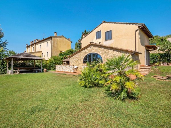 casa indipendente a Barberino Tavarnelle in zona Tavarnelle Val di Pesa