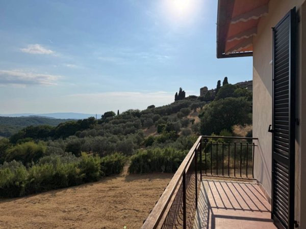 appartamento in vendita a Barberino Tavarnelle in zona San Donato in Poggio