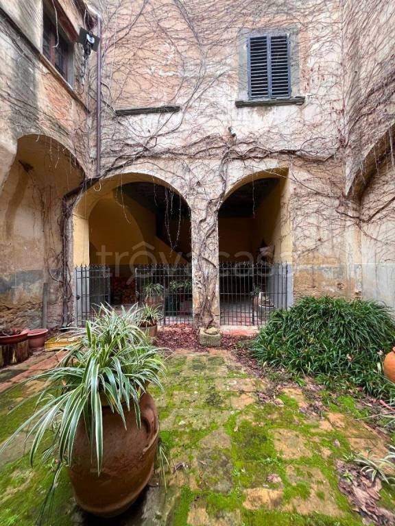 casa indipendente in vendita a Barberino Tavarnelle in zona Petrognano
