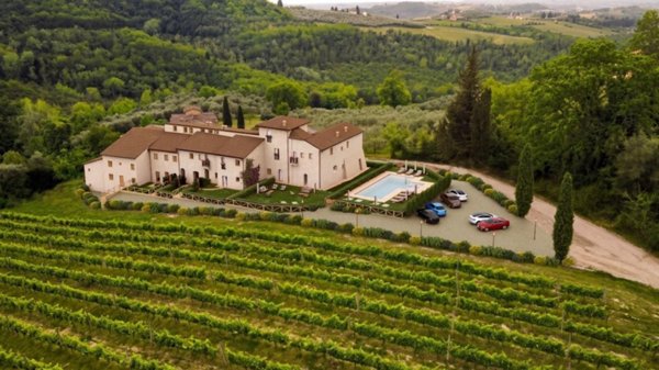 casa indipendente in vendita a Barberino Tavarnelle in zona Petrognano
