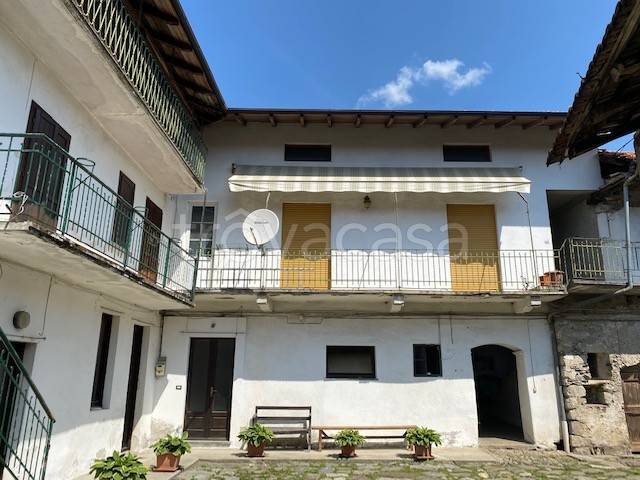 appartamento in vendita ad Armeno