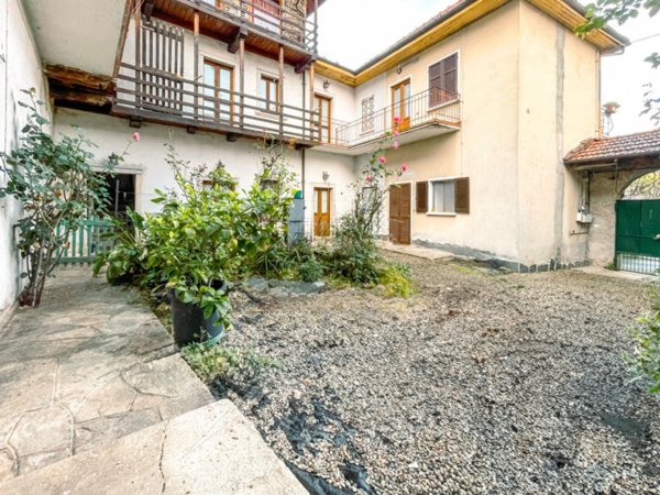 casa indipendente in vendita ad Armeno