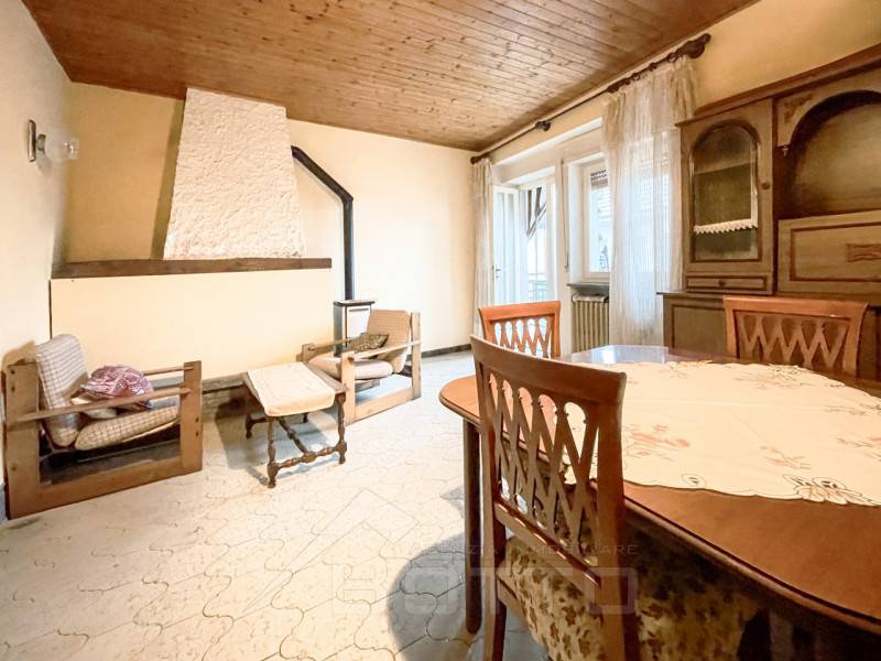 casa indipendente in vendita ad Armeno