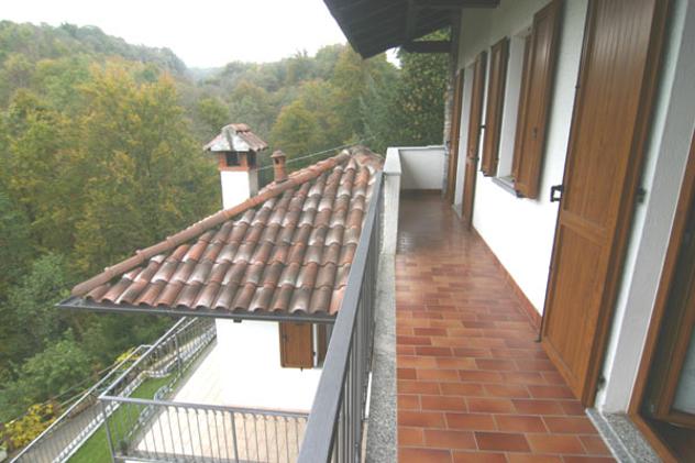 casa indipendente in vendita ad Armeno