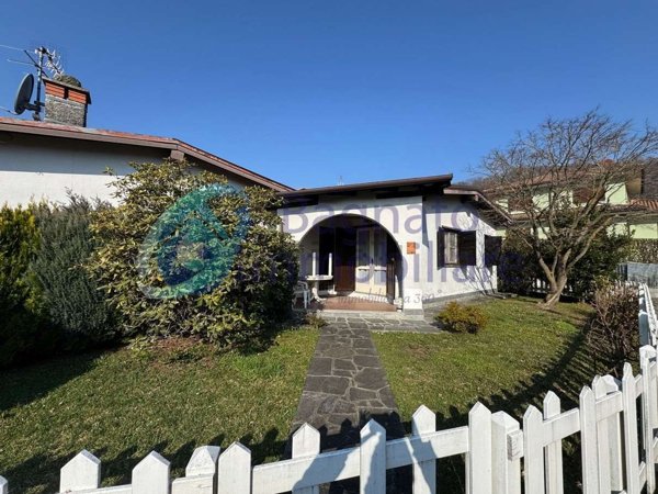 casa indipendente in vendita ad Armeno