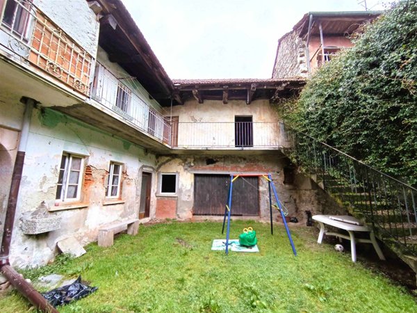casa indipendente in vendita ad Armeno