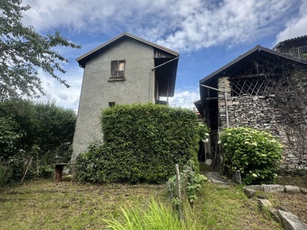 casa indipendente in vendita ad Armeno