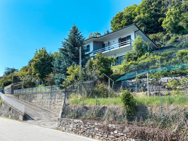 casa indipendente in vendita ad Armeno