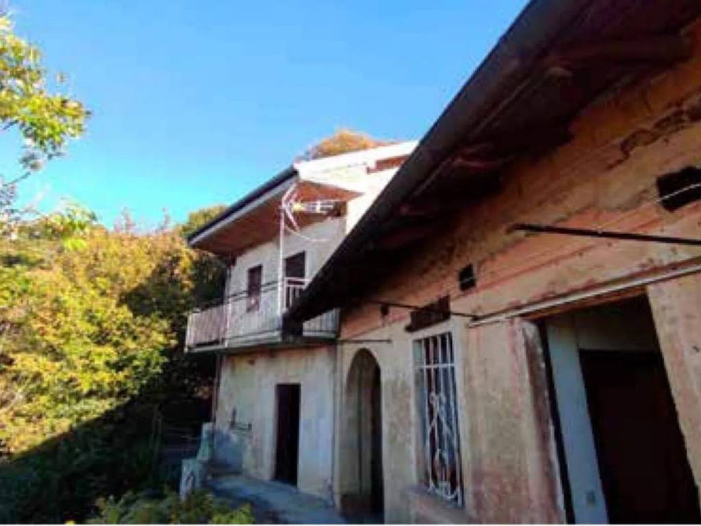 casa indipendente in vendita ad Armeno