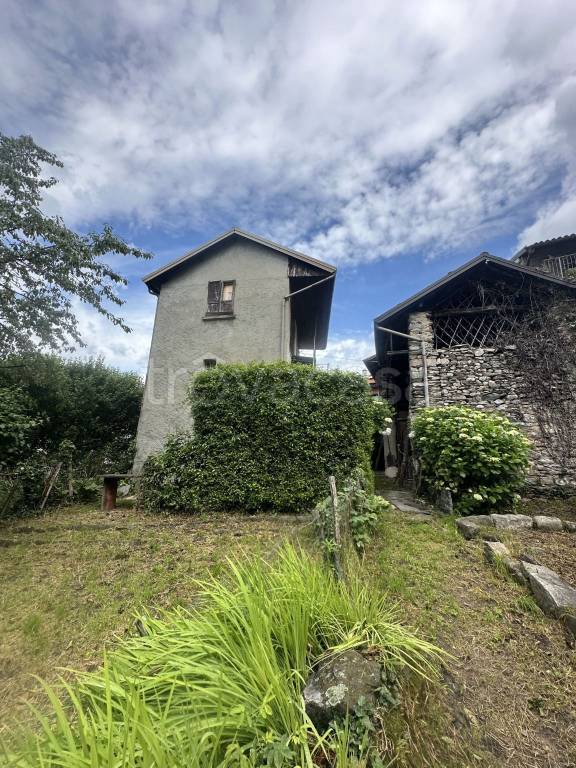 casa indipendente in vendita ad Armeno