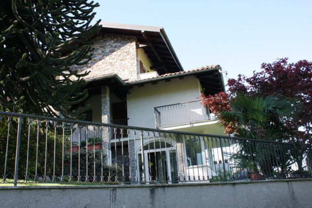 casa indipendente in vendita ad Armeno