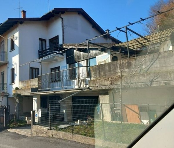 casa indipendente in vendita ad Armeno