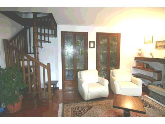 casa indipendente in vendita ad Armeno