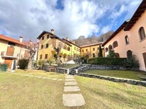 appartamento in vendita ad Armeno