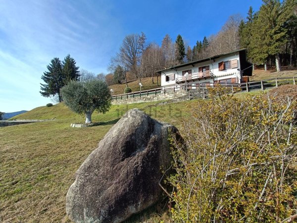 casa indipendente in vendita ad Armeno