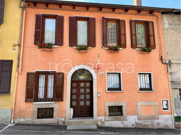 casa indipendente in vendita ad Armeno