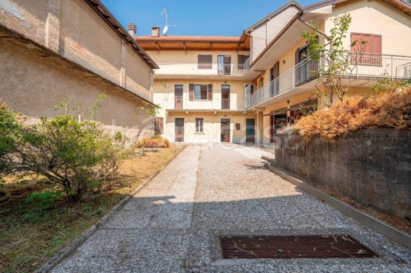 casa indipendente in vendita ad Armeno