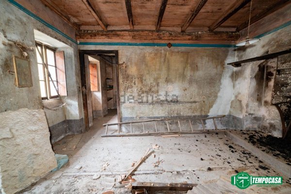 casale in vendita ad Armeno
