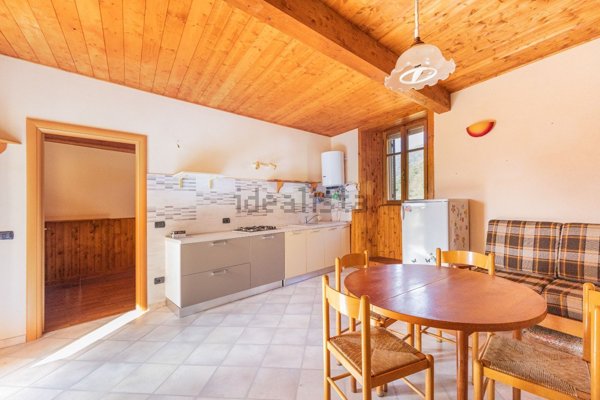 casa indipendente in vendita ad Armeno