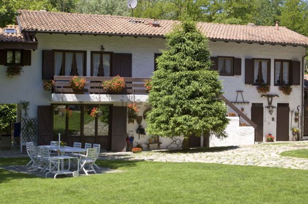 casa indipendente in vendita ad Arona