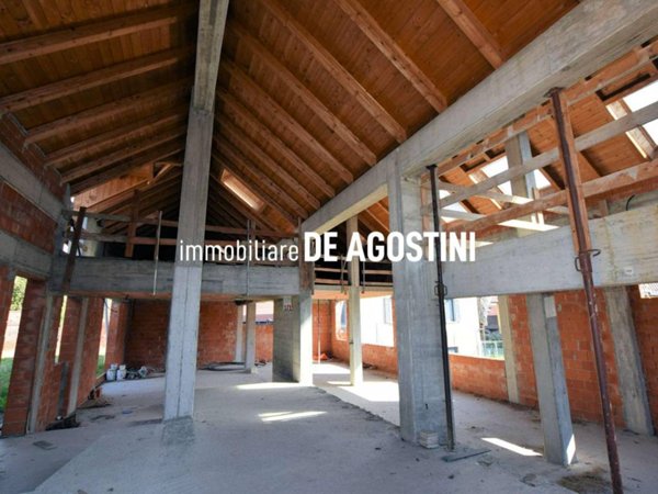 appartamento in vendita ad Arona
