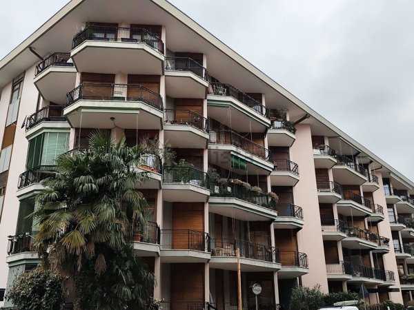 appartamento in vendita ad Arona