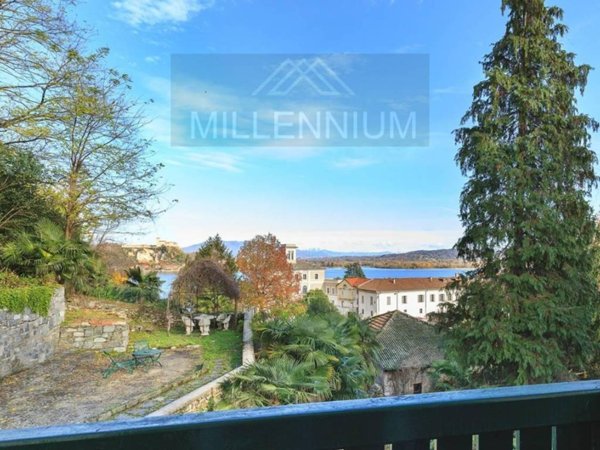 casa indipendente in vendita ad Arona