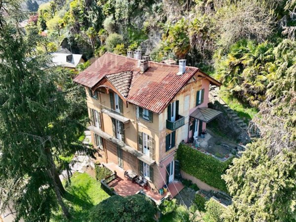 casa indipendente in vendita ad Arona