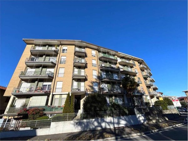 appartamento in vendita ad Arona