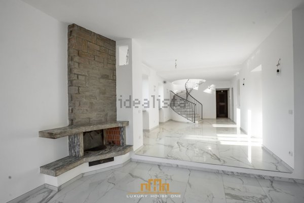 casa indipendente in vendita ad Arona